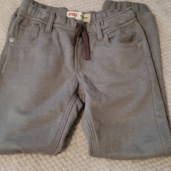 Levi's - Picture 6 of 9